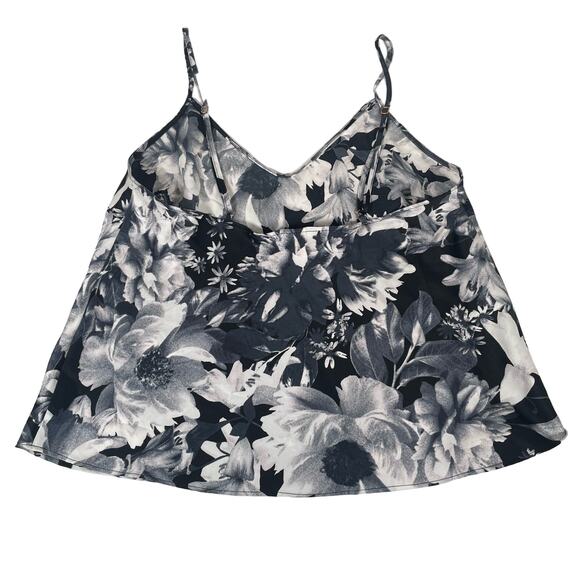 Victoria's Secret pajama sleepwear set size small top and shorts - Picture 5 of 8